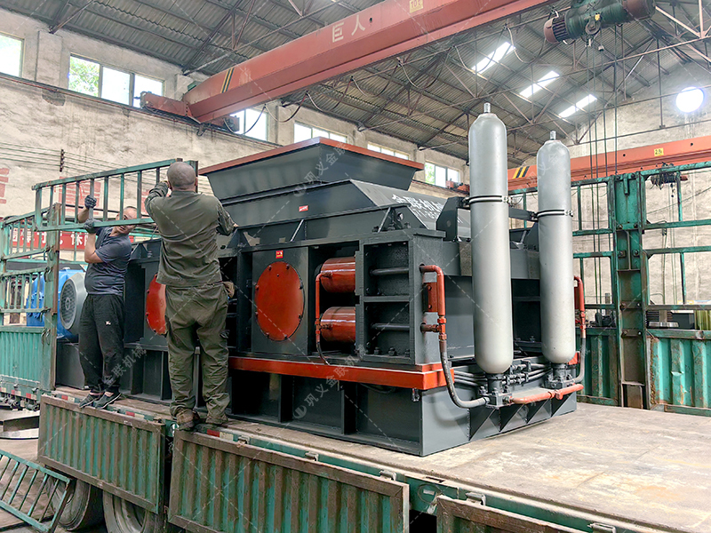 砂石企業紛紛升級對輥破碎機設備,原因究竟為何? 砂石企業紛紛升級對輥破碎機設備,原因究竟為何?