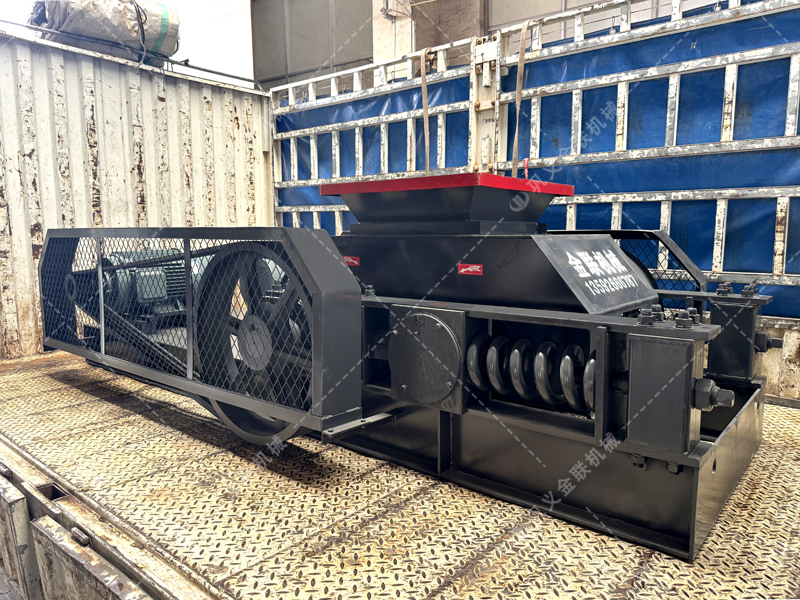 雙齒輥破碎機核心解密：齒形、轉速、間隙，如何協同決定破碎效果？